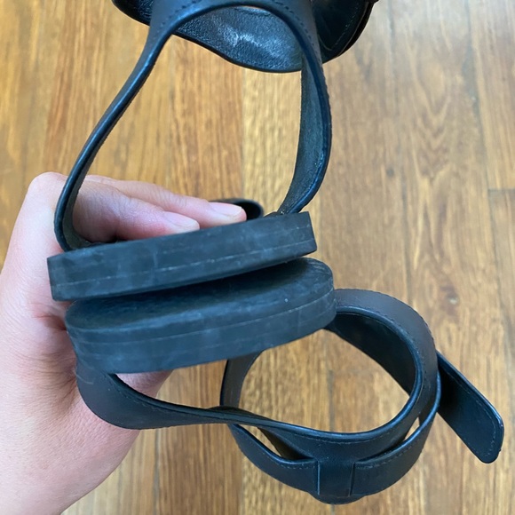 Vince Sawyer Leather Ankle-Wrap Sandal - Picture 6 of 8